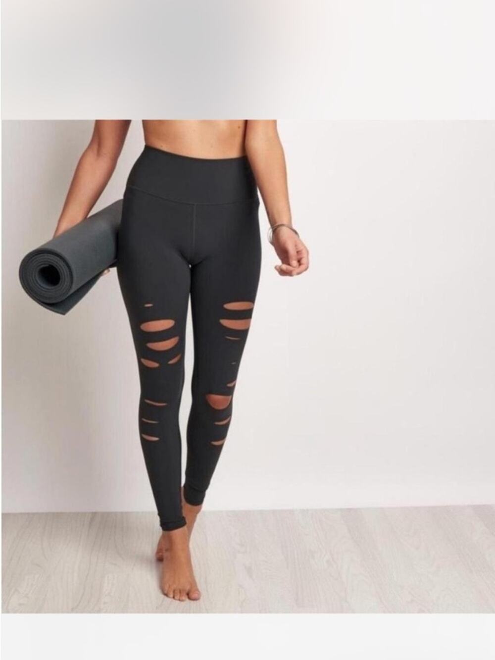 Alo size small warrior High-Waist Black Ripped Leggings yoga athletic